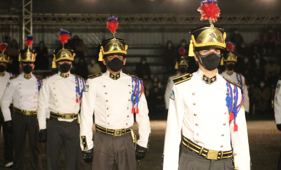 Secretário Marinho participa da formatura dos novos aspirantes da PM e comemora aniversário da APMG