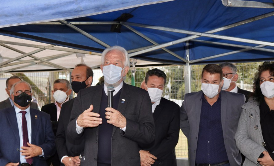 Vice-governador entrega seis veículos para operações da PM no Litoral