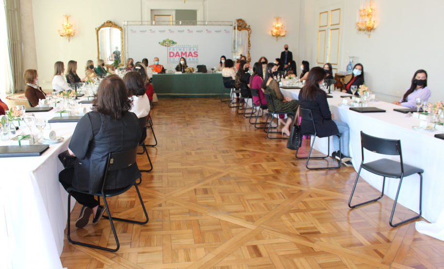 Secretário Marinho participa de encontro de primeiras-damas para falar sobre as ações da Segurança Pública