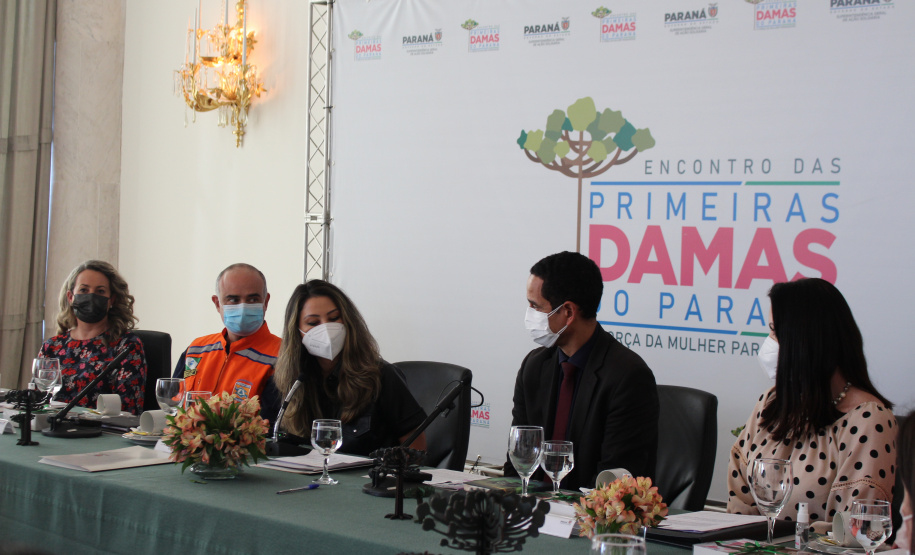 Secretário Marinho participa de encontro de primeiras-damas para falar sobre as ações da Segurança Pública