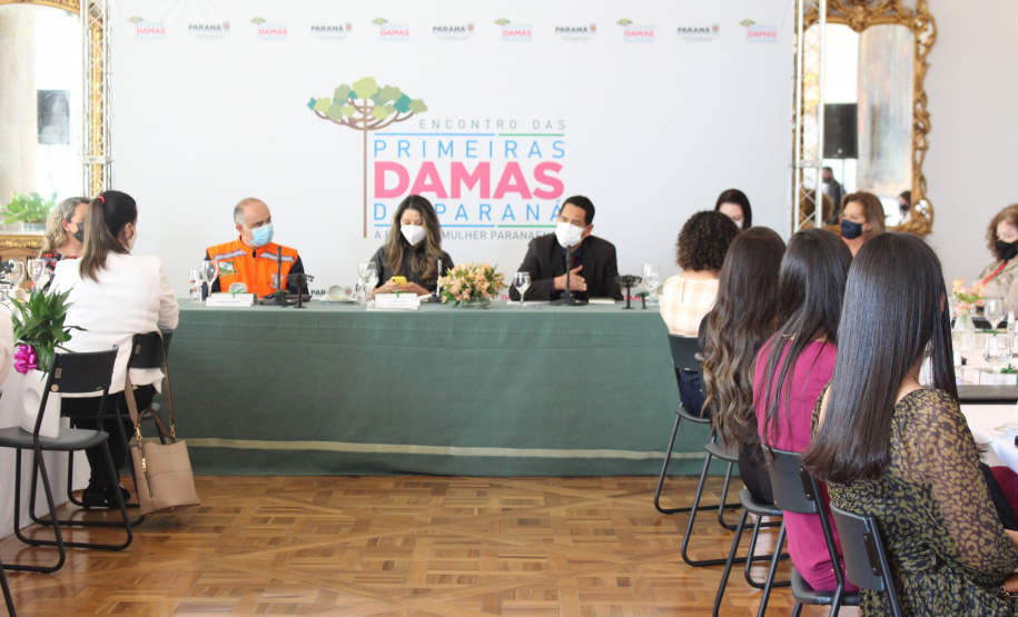 Secretário Marinho participa de encontro de primeiras-damas para falar sobre as ações da Segurança Pública