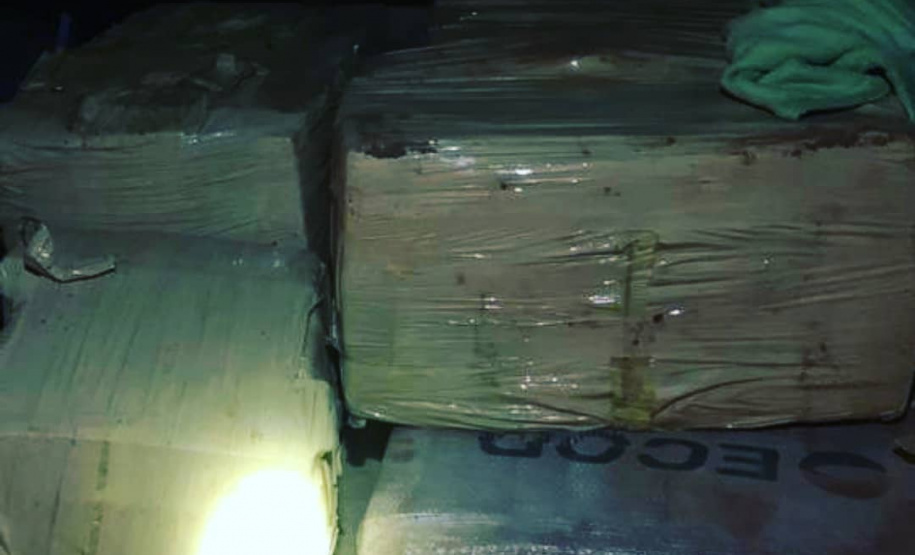 Quase meia tonelada de maconha é apreendida pela Polícia Rodoviária Estadual em Iguaraçu (PR)