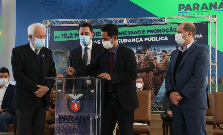 Governador autoriza promoções e progressões a mais de 9,8 mil profissionais da Segurança Pública