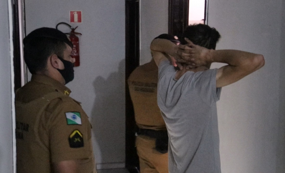 Pousadas e hotéis de alta rotatividade no Centro de Curitiba são alvo da primeira  edição da operação Centro Seguro da PM 