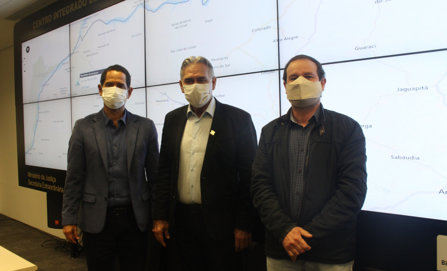 Secretário da Segurança Pública recebe Prefeito de Loanda em Curitiba