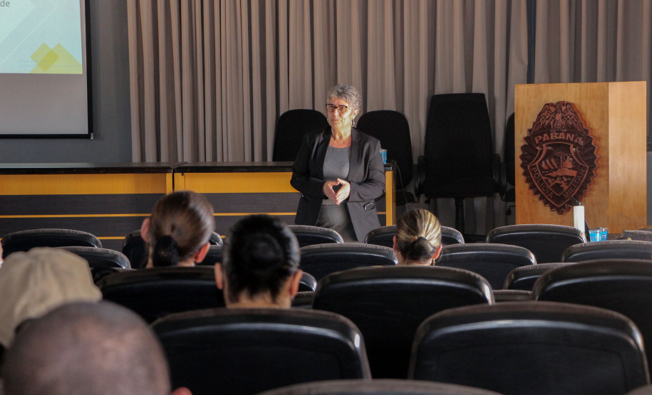 PM dá início ao Ciclo de Palestras do Programa Prumos Cuidando do Cuidador em Curitiba