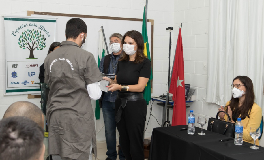 Em Londrina, presos se formam em cursos profissionalizantes e se tornam microempreendedores