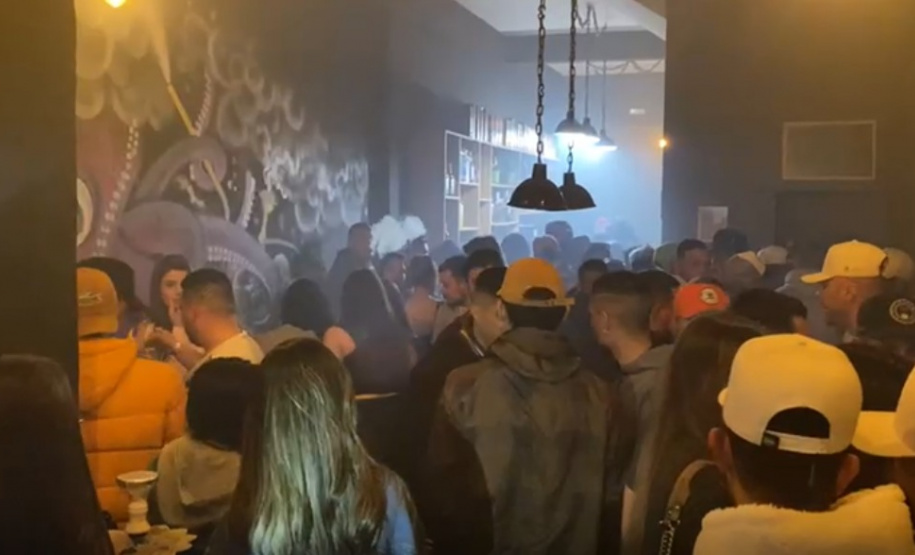 Ação integrada fecha pontos comerciais e apreende contrabandos em Curitiba