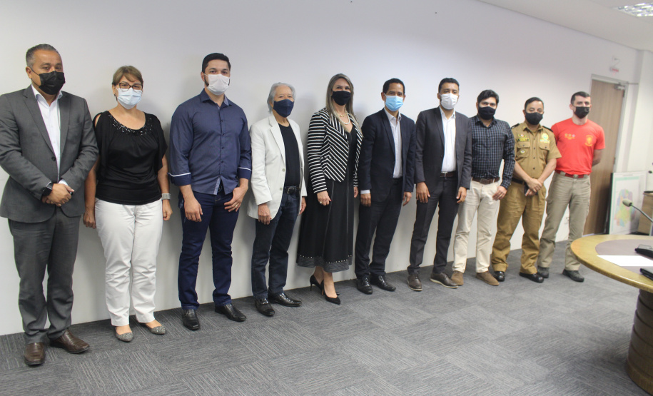 Secretário da Segurança Pública recebe Deputado Adriano José e Prefeita de Astorga, em Curitiba