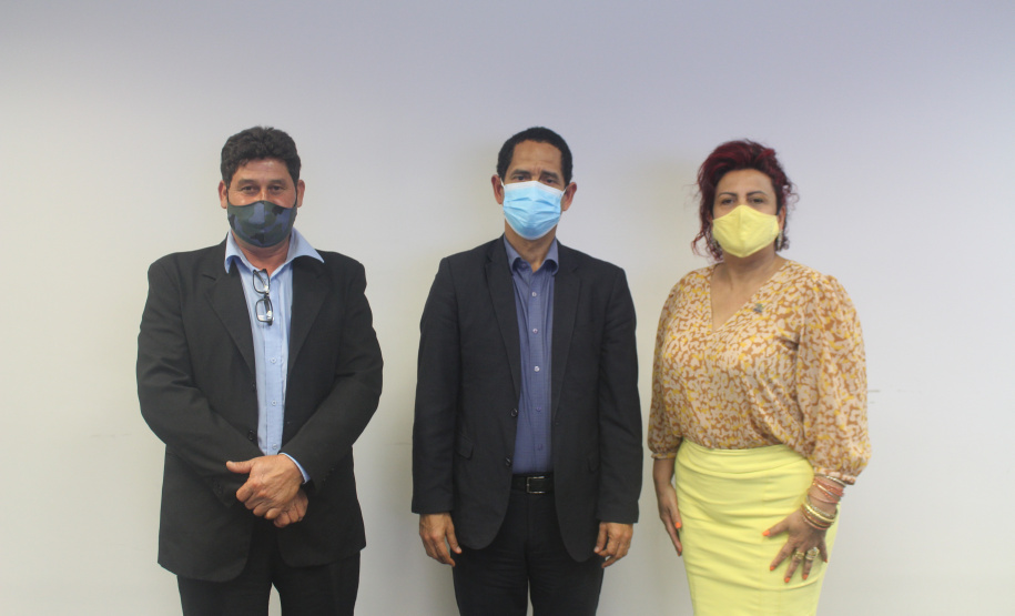 Secretário da Segurança Pública recebe prefeita de Mandaguari, em Curitiba