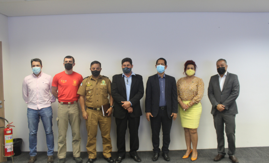 Secretário da Segurança Pública recebe prefeita de Mandaguari, em Curitiba