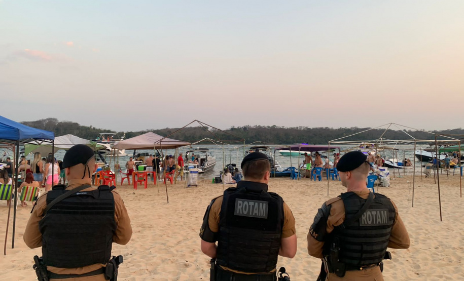 Ações do Corpo de Bombeiros e outras forças policiais garantem feriado tranquilo em Porto Rico