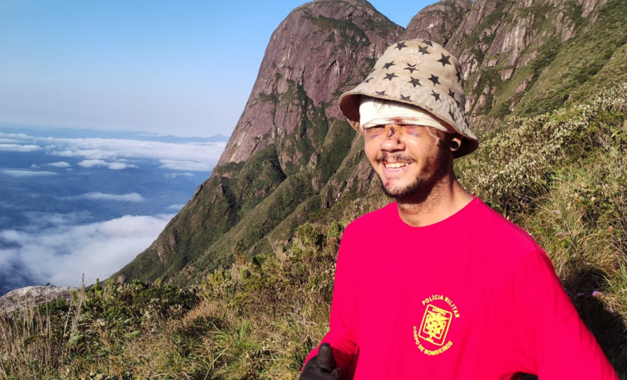 Operação do Corpo de Bombeiros salva homem perdido há seis dias no Pico Paraná