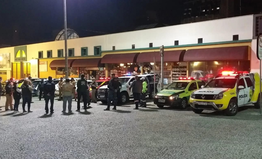 Nove pontos comerciais são fechados e 1,3 mil pessoas dispersadas de aglomerações na Capital durante a operação da AIFU