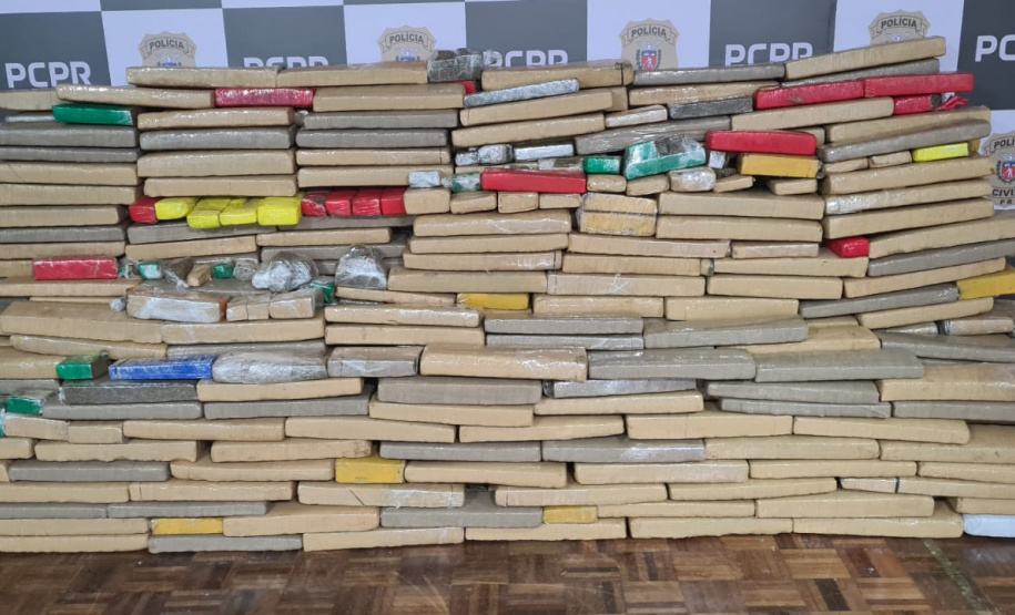 Polícia Civil apreende quase 1,5 tonelada de maconha no Centro de Curitiba