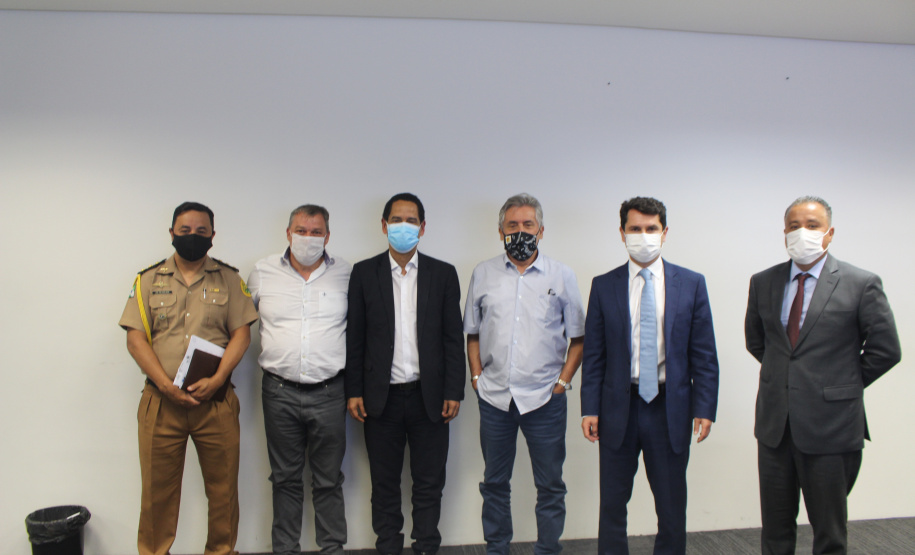 Secretaria da Segurança Pública recebe visita de prefeitos de Contenda e São Pedro do Ivaí para discutir segurança regional