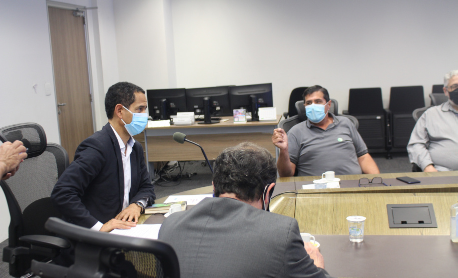 Secretário Marinho participa de reunião com o Prefeito de Sapopema e vereadores de São José da Boa Vista para discutir segurança pública dos municípios