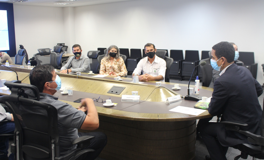 Secretário Marinho participa de reunião com o Prefeito de Sapopema e vereadores de São José da Boa Vista para discutir segurança pública dos municípios