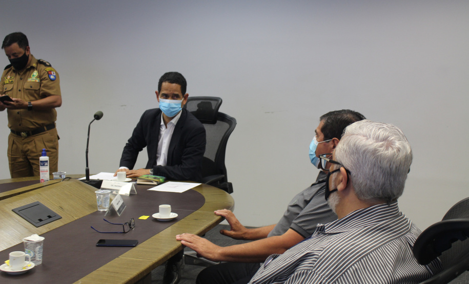 Secretário Marinho participa de reunião com o Prefeito de Sapopema e vereadores de São José da Boa Vista para discutir segurança pública dos municípios