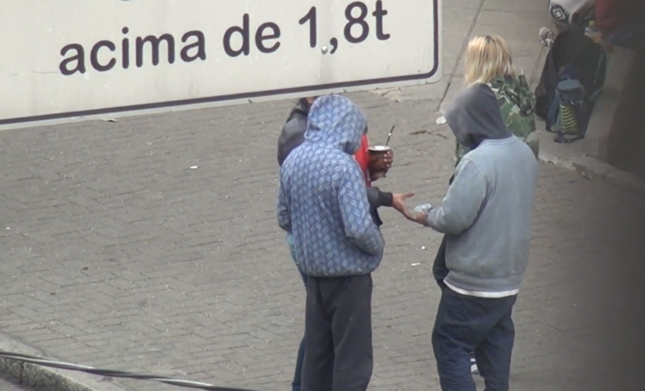 PM cumpre 26 mandados judiciais contra grupo que coordenava tráfico de drogas  em Curitiba e RM