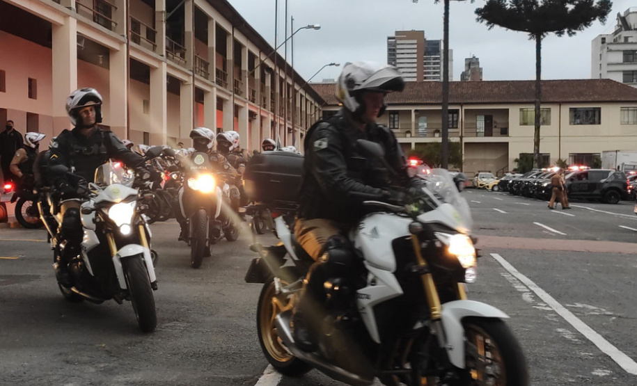 Operação coloca efetivo administrativo da PM nas ruas