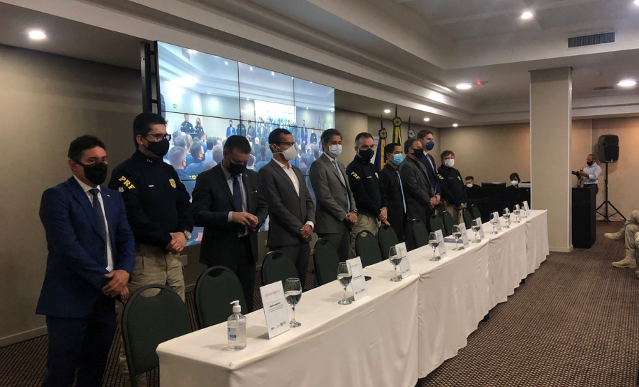 Secretário da Segurança Pública representa governador no ENATI, em Foz do Iguaçu