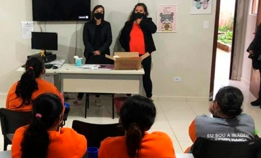 Unidades femininas do Depen recebem mais de mil coletores menstruais