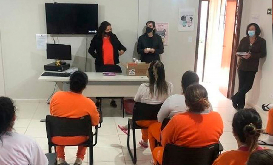 Unidades femininas do Depen recebem mais de mil coletores menstruais