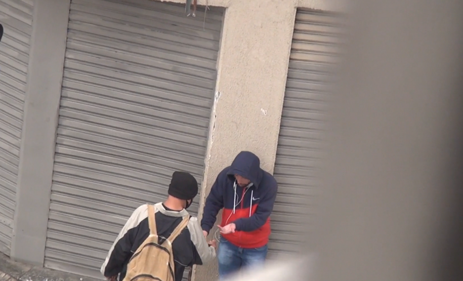 PM cumpre 26 mandados judiciais contra grupo que coordenava tráfico de drogas  em Curitiba e RM