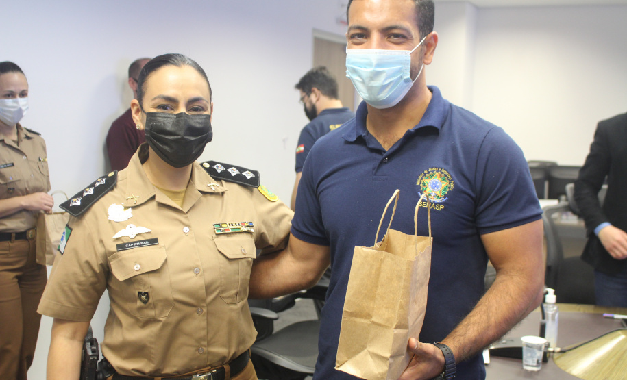 Secretaria Nacional da Segurança Pública visita projetos de saúde mental da Sesp/PR