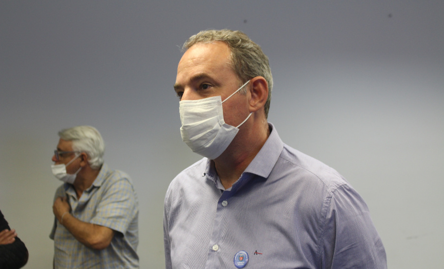 Secretário Marinho recebe visita de prefeito de Peabiru para alinhar estratégias entre o Estado e o Município