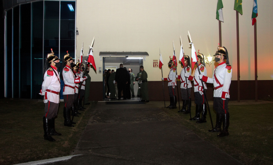 Com homenagens, Polícia Militar comemora 11 anos de operações do BPMOA e do BOPE
