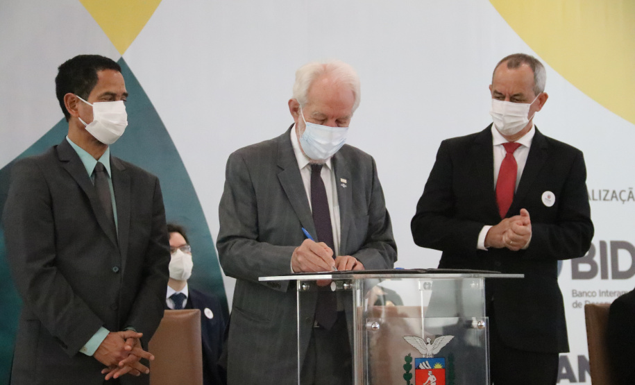 Parceira vai oferecer cursos de especialização e de atualização profissional para qualificar 6,2 mil integrantes da Segurança Pública do Paraná