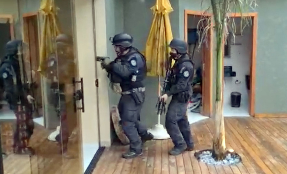 Polícia Civil prende 17 integrantes do crime organizado em Paranaguá e Matinhos