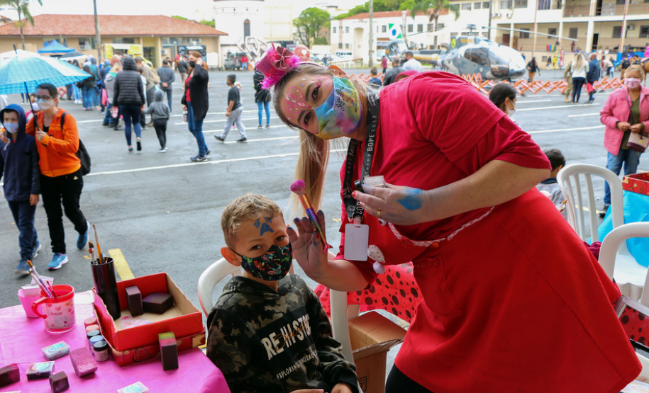Em homenagem ao Dia das Crianças, PM abre Quartel do Comando-Geral para a comunidade