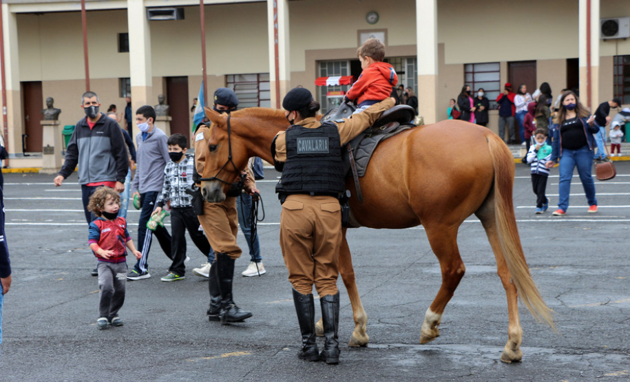 Em homenagem ao Dia das Crianças, PM abre Quartel do Comando-Geral para a comunidade