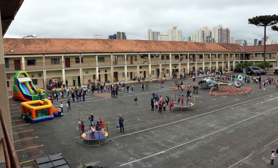 Em homenagem ao Dia das Crianças, PM abre Quartel do Comando-Geral para a comunidade