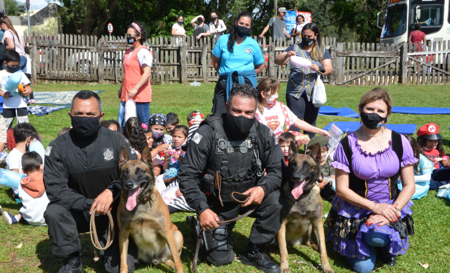 Depen-PR organiza campanha e entrega brinquedos para crianças em Piraquara