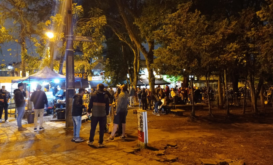 Fiscalização fecha estabelecimentos e aplica R$ 495,5 mil em multas em Curitiba