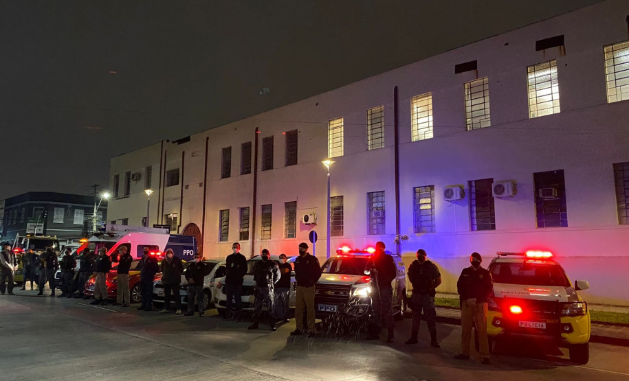 Fiscalização fecha estabelecimentos e aplica R$ 495,5 mil em multas em Curitiba