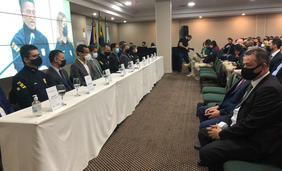 Secretário da Segurança Pública representa governador no ENATI, em Foz do Iguaçu