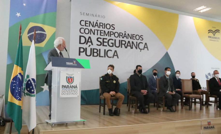 https://www.seguranca.pr.gov.br/Noticia/Parceira-vai-oferecer-cursos-de-especializacao-e-de-atualizacao-profissional-para