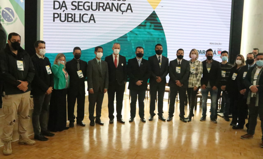 https://www.seguranca.pr.gov.br/Noticia/Parceira-vai-oferecer-cursos-de-especializacao-e-de-atualizacao-profissional-para