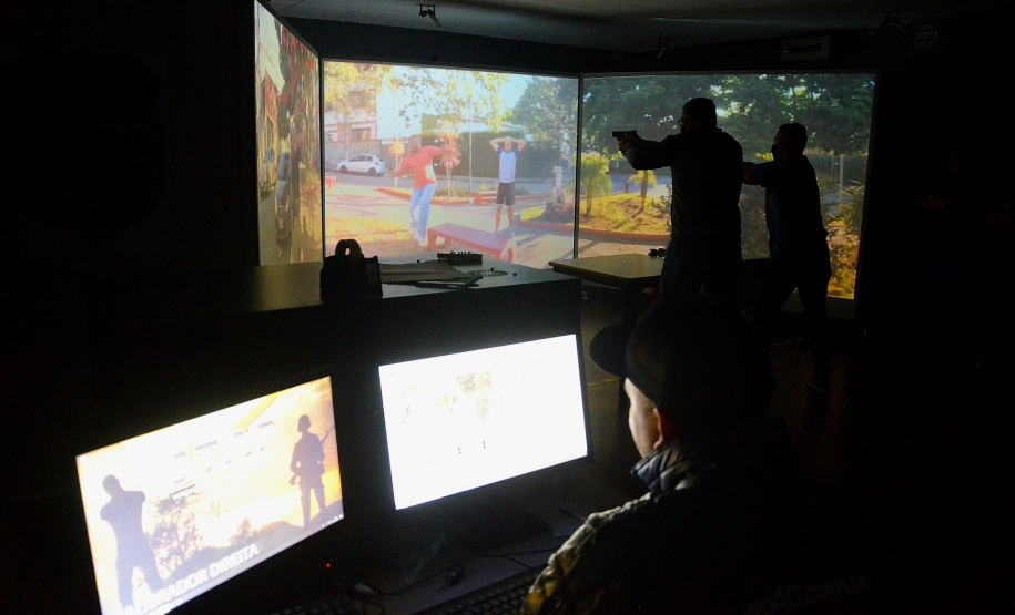 Polícia Civil promove, em Curitiba, cursos de atualização de armamento e tiro