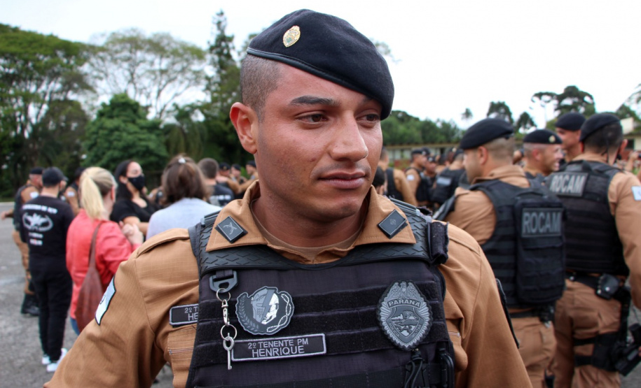 Policiais militares se formam no curso de rondas ostensivas com motocicletas