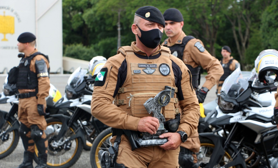Policiais militares se formam no curso de rondas ostensivas com motocicletas