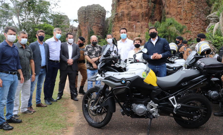 Polícia Militar recebe 155 novas motocicletas BMW durante solenidade em Ponta Grossa (PR)