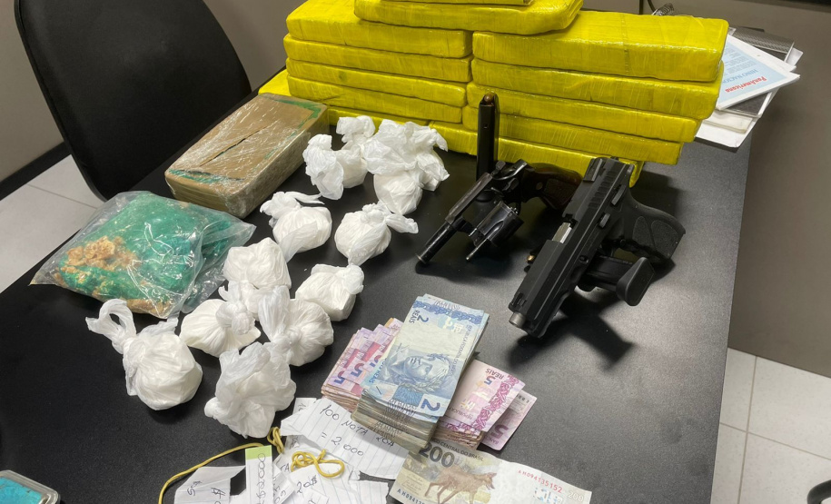 Operação cumpre mandados de prisão e apreende grande quantidade de drogas em Matinhos