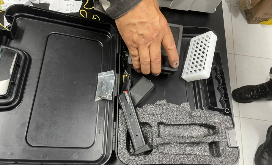 Operação cumpre mandados de prisão e apreende grande quantidade de drogas em Matinhos