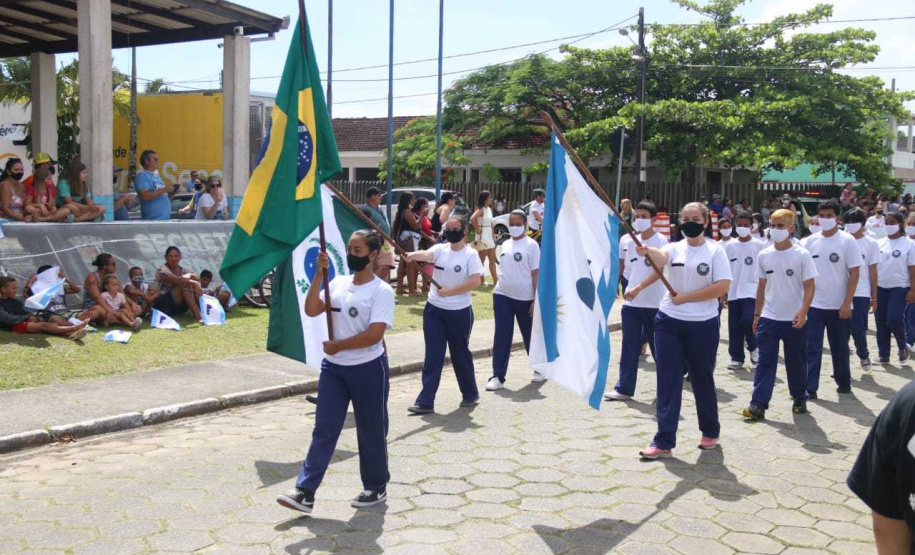 Secretário da Segurança Pública prestigia 26°aniversário de Pontal do Paraná